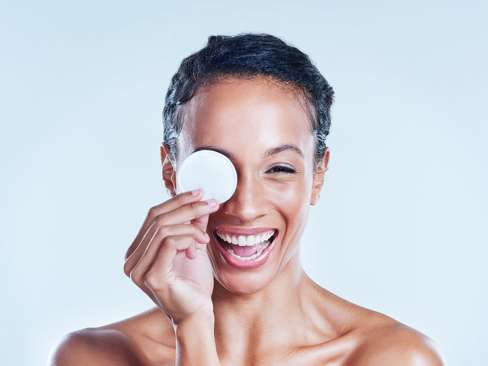 Come illuminare gli occhi: Prodotti per la pelle, consigli di make-up e rimedi casalinghi