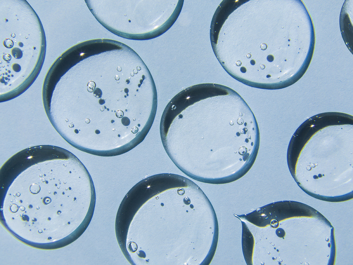 Glicerina vs Acido Ialuronico: Quale Scegliere per la Tua Pelle